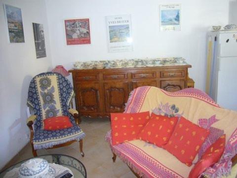 Les Cigales Bed and Breakfast Saint-Andiol Δωμάτιο φωτογραφία