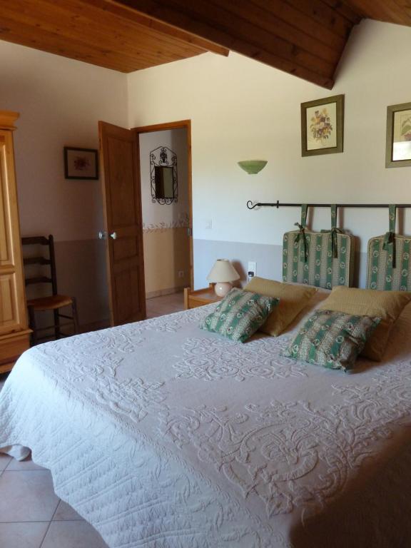 Les Cigales Bed and Breakfast Saint-Andiol Εξωτερικό φωτογραφία