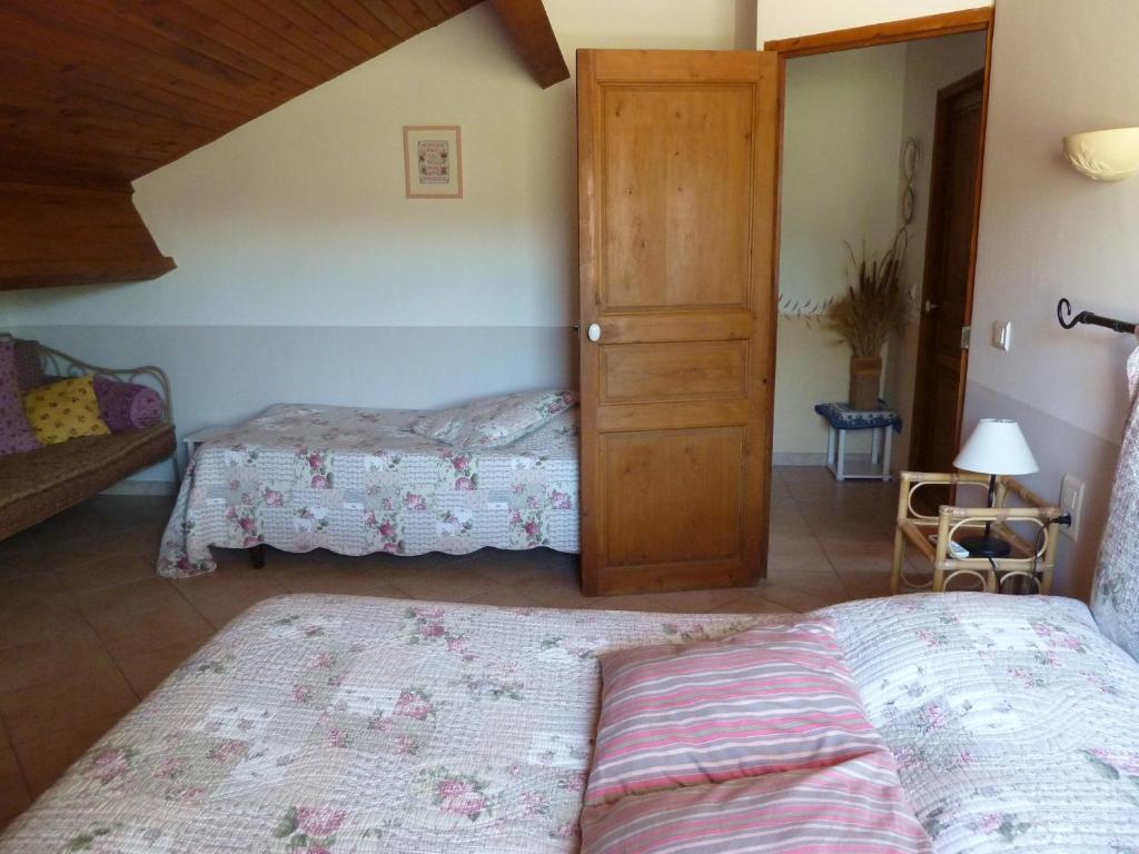 Les Cigales Bed and Breakfast Saint-Andiol Εξωτερικό φωτογραφία
